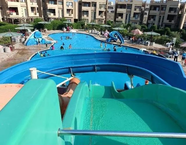 Tatil Evi شالية ارضي بحديقة خاصة في بلو باي ٱسيا السخنة *